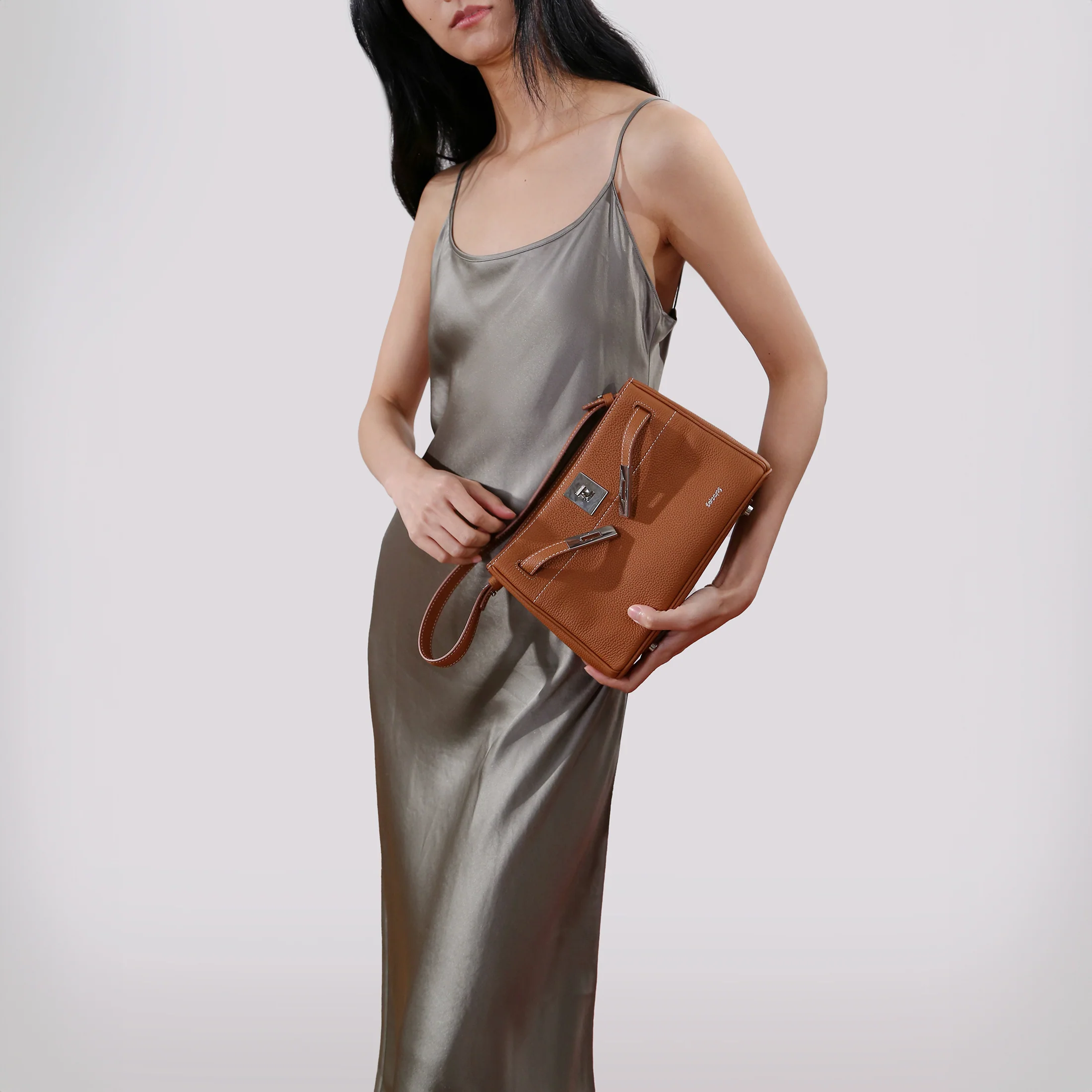 SAOIRSE Soft Structural Belt Tote Mini - Image 5